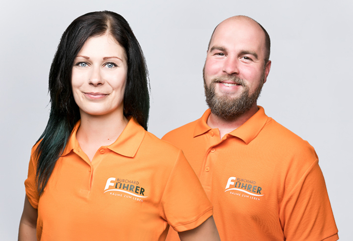 Eine Pflegerin und ein Pfleger stehen für Qualität unseres Unternehmens